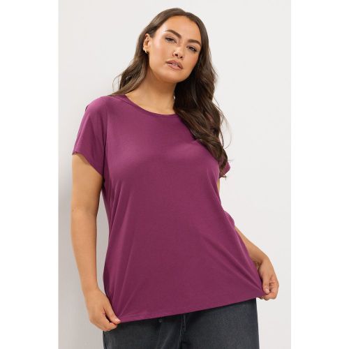 Tshirt Basique Violet Size 58-60 - Yours - Modalova