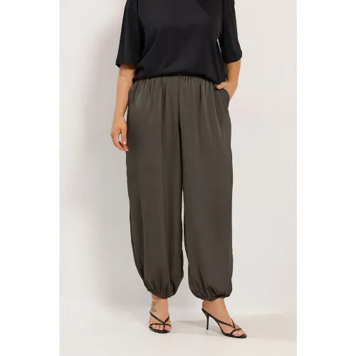 Pantalon Ballon Marron En Satin Size 54-56 - Yours - Modalova