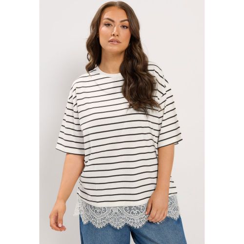 Tshirt Ivoire À Rayures Avec Ourlet En Dentelle Size 46 - Yours - Modalova