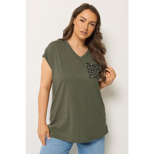 Tshirt À Poche Avec Clous Vert Kaki À Motif Animal Size 50-52 - Yours - Modalova