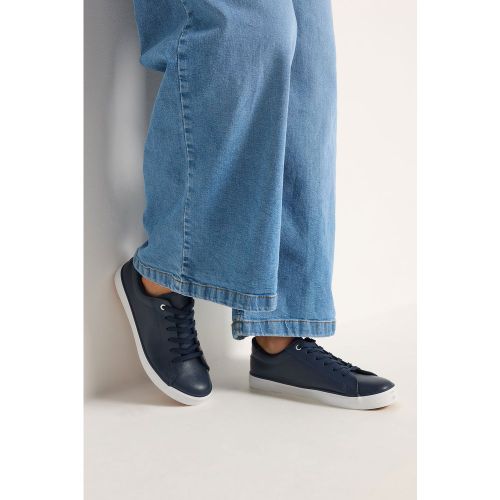 Baskets Bleu Marine En Similicuir À Lacets, Coupe Extra Large Eeesize 40EEE - Yours - Modalova