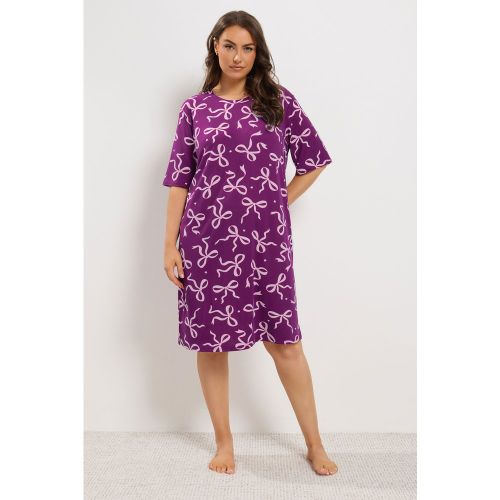 Chemise De Nuit Au Toucher Doux Bordeaux Avec Nœud Size 46-48 - Yours - Modalova