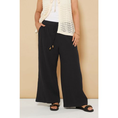 Pantalon Coupe Wide Leg Noir Plissé À Poches Size 52 - Yours - Modalova