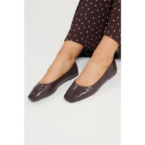 Ballerines Marron Chocolat À Imprimé Croco, Coupe Large Esize 38E - Yours - Modalova