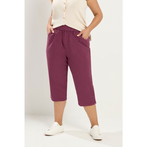 Pantalon Court Rouge Cerise Size 58-60 - Yours - Modalova