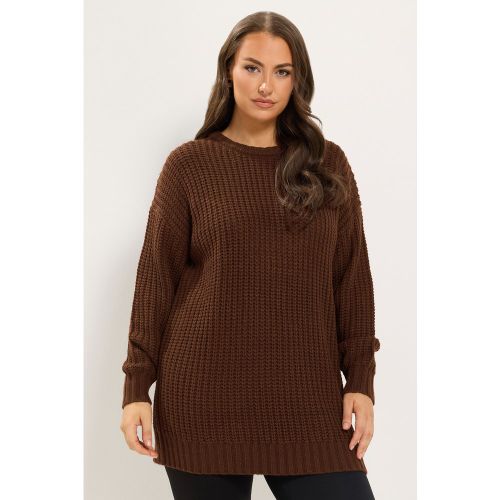 Pull Long En Maille Gaufrée Marron Size 62-64 - Yours - Modalova