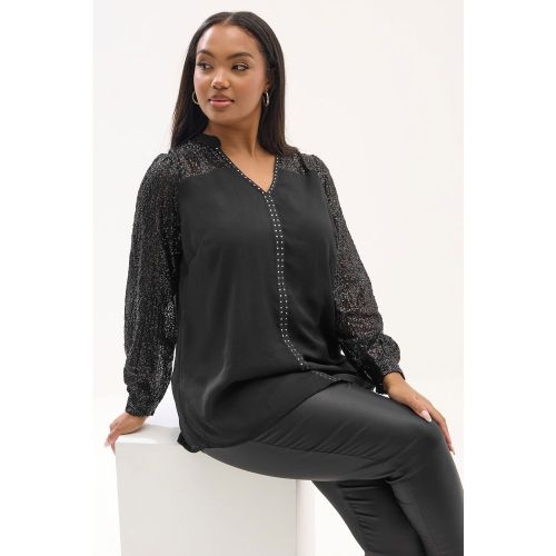 Blouse Noire À Col Cranté Avec Détails Cloutés Size 44 - Yours - Modalova