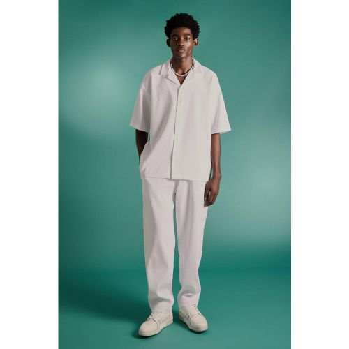 Ensemble oversize avec chemise plissée à manches courtes et pantalon droit - M - Boohooman - Modalova