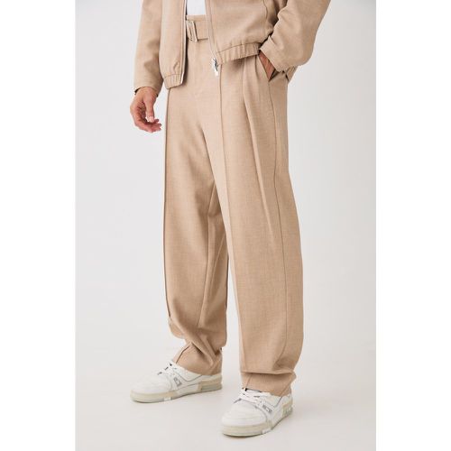 Pantalon de costume large texturé à ceinture - Boohooman - Modalova