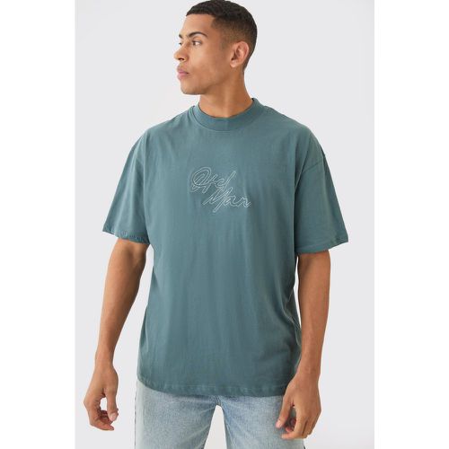 Oversized Extended Neck Chain Stitch Embroidered Man T-shirt - Boohooman - Modalova