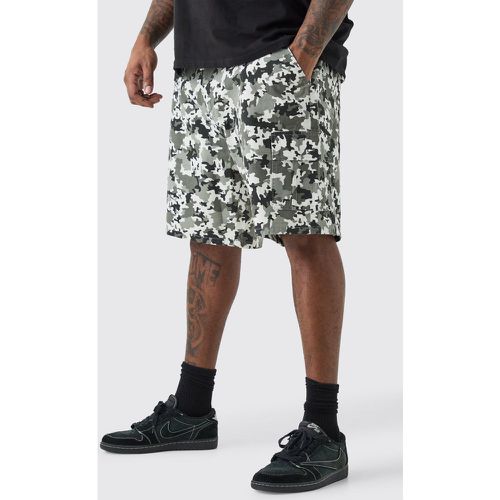 Grande taille - Short cargo à taille fixe et imprimé camouflage - 38 - Boohooman - Modalova