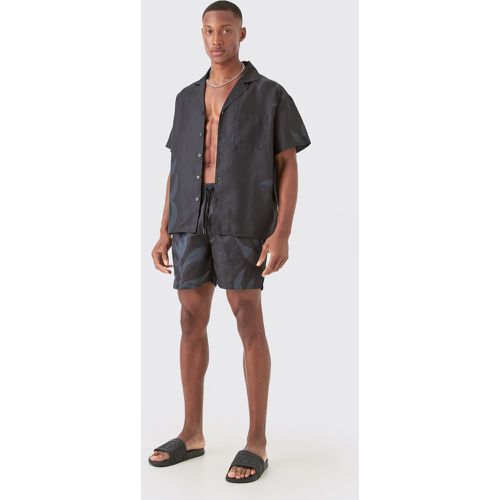 Ensemble imprimé avec chemise oversize et short de bain - S - Boohooman - Modalova