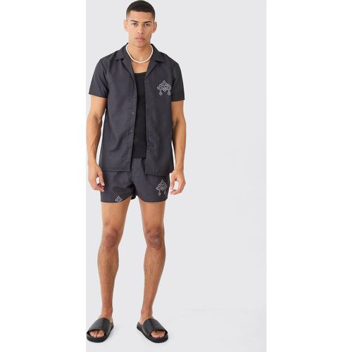 Ensemble avec chemise à imprimé croix et short de bain - S - Boohooman - Modalova