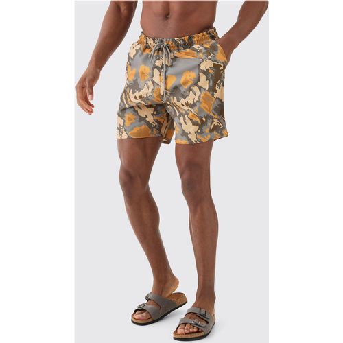 Short de bain mi-long à imprimé camouflage - S - Boohooman - Modalova