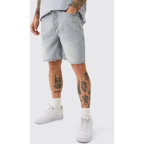 Short large en jean rigide - 28 - Boohooman - Modalova