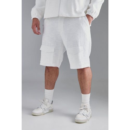 Plus Textured Cotton Jacquard Smart Cargo Shorts - Boohooman - Modalova