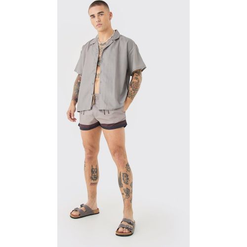 Ensemble avec chemise oversize et short de bain - XL - Boohooman - Modalova