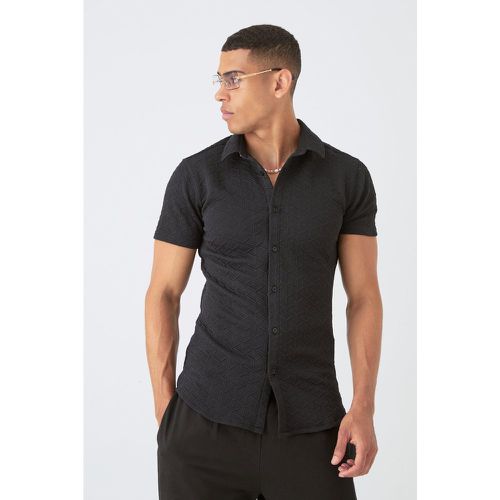 Chemise cintrée à manches courtes et imprimé triangle - XS - Boohooman - Modalova