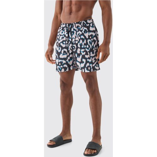 Short de bain mi-long à imprimé léopard - L - Boohooman - Modalova