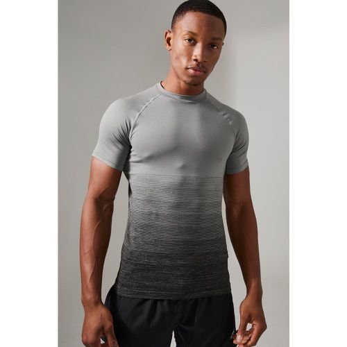 T-shirt de sport sans coutures - MAN Active homme - S - Boohooman - Modalova