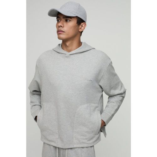 Regular Fit Tonal Embroidered Welt Pocket Hoodie - S - Boohooman - Modalova