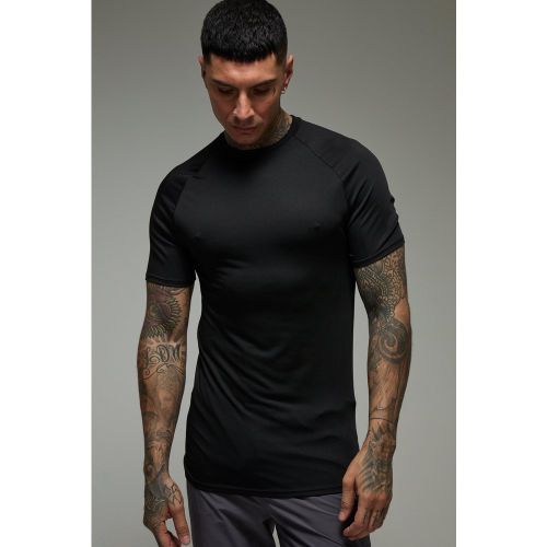 Tall - T-shirt de sport léger à manches raglan - MAN Active homme - 2XL - Boohooman - Modalova