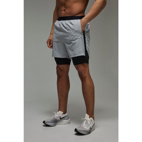 Short de sport stretch 2 en 1 à slogan - MAN Active homme - S - Boohooman - Modalova