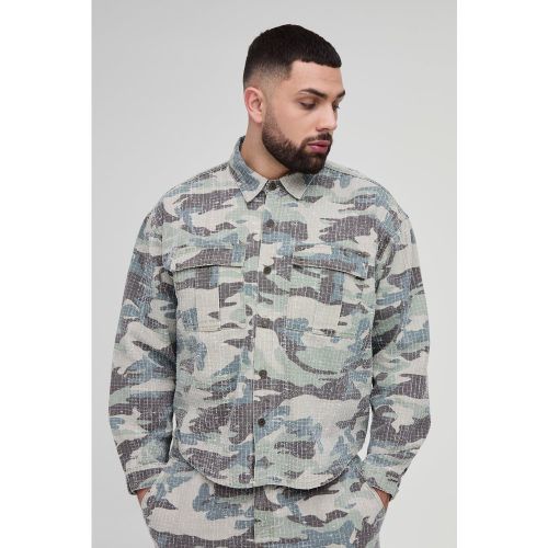 Grande taille - Surchemise cargo en jean à imprimé camouflage - XXXL - Boohooman - Modalova