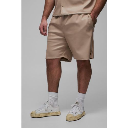 Grande taille - Short de basket plissé en synthétique - XXXL - Boohooman - Modalova