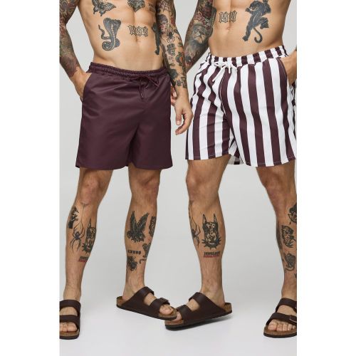 Lot de 2 shorts de bain mi-longs à rayures et uni - S - Boohooman - Modalova