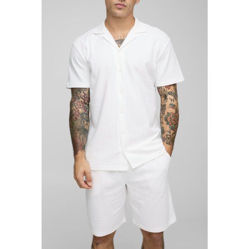 Ensemble en tissu crêpe avec chemise cintrée et short confort - S - Boohooman - Modalova