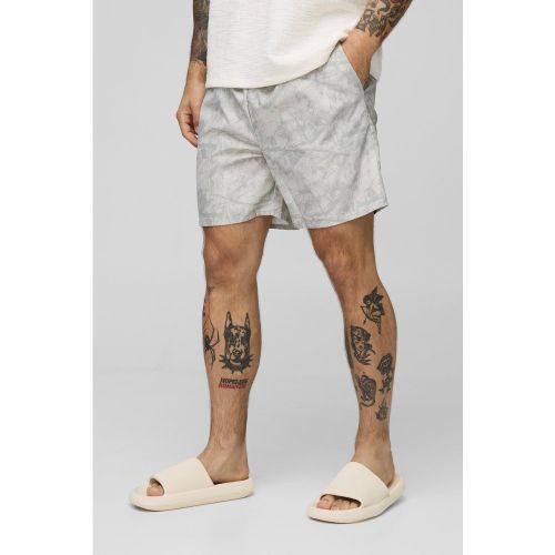 Short de bain mi-long à imprimé camouflage - S - Boohooman - Modalova