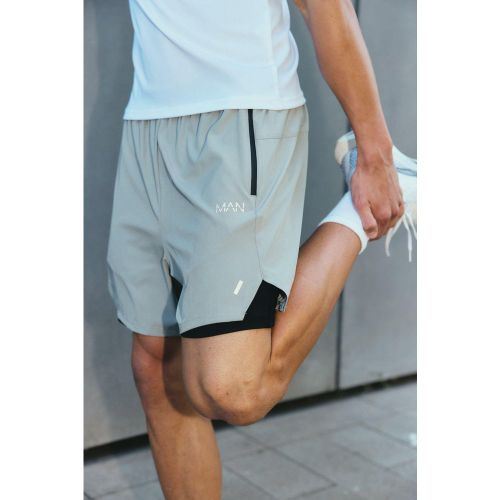 Short stretch perforé 2 en 1 - MAN Active homme - 2XL - Boohooman - Modalova