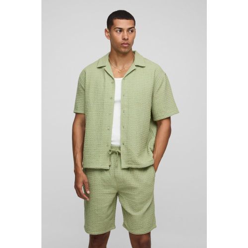 Ensemble oversize en tissu gaufré avec chemise et short - S - Boohooman - Modalova