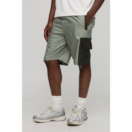 Short cargo large mi-long en nylon - S - Boohooman - Modalova