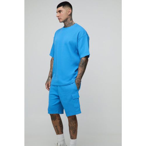 Tall - Ensemble oversize en tissu gaufré avec t-shirt et short cargo - 2XL - Boohooman - Modalova