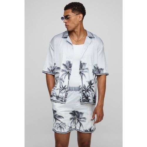 Ensemble à imprimé palmier avec chemise oversize et short - S - Boohooman - Modalova
