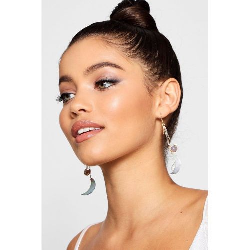 Boucles D'Oreilles Pendantes Croissant De Lune - One Size - boohoo - Modalova