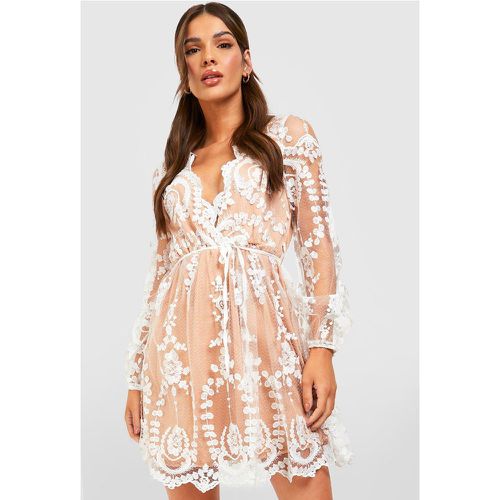 Robe Patineuse En Dentelle À Décolleté Plongeant - 38 - boohoo - Modalova