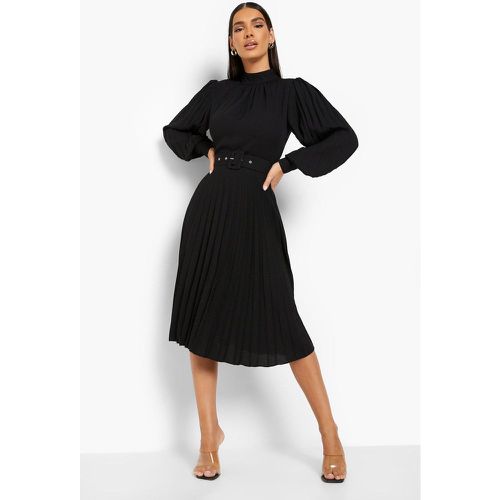 Robe Patineuse Plissée Et Ceinturée À Col Montant - 38 - boohoo - Modalova