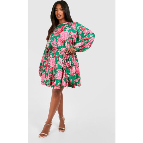 Grande Taille - Robe Patineuse Fleurie À Ceinture - 44 - boohoo - Modalova