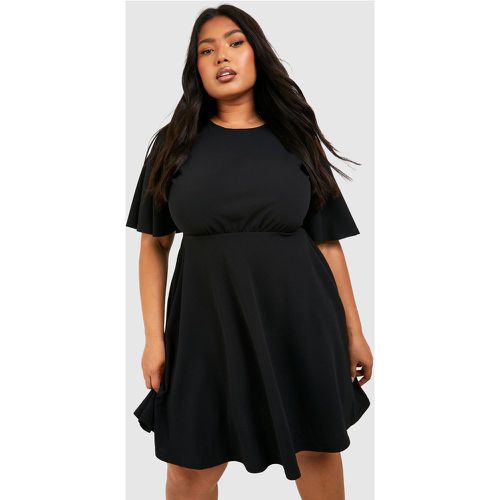 Grande Taille - Robe Portefeuille Plissée - 56 - boohoo - Modalova