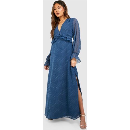 Robe Longue Décolletée En Plumetis À Volants - 36 - boohoo - Modalova
