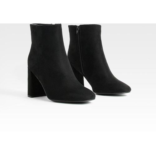 Bottines En Faux Daim À Talon Carré - Pointure Large - 39 - boohoo - Modalova