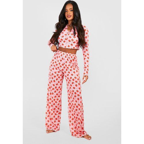 Ensemble De Pyjama Boutonné À Imprimé Fraise - Saint Valentin - 36 - boohoo - Modalova