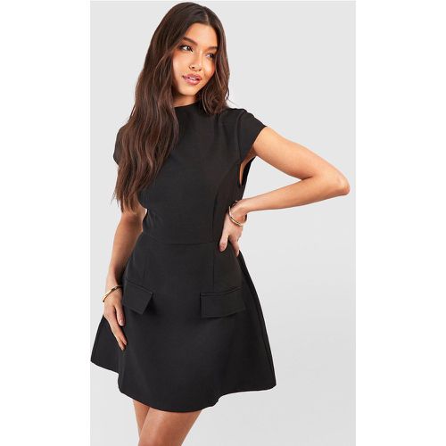 Robe De Tailleur Courte À Col Montant - 38 - boohoo - Modalova