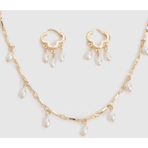 Lot De Boucles D'Oreilles Et Collier À Perles - One Size - boohoo - Modalova