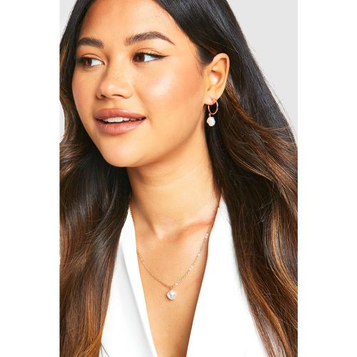 Lot Avec Boucles D'Oreilles Et Collier - One Size - boohoo - Modalova