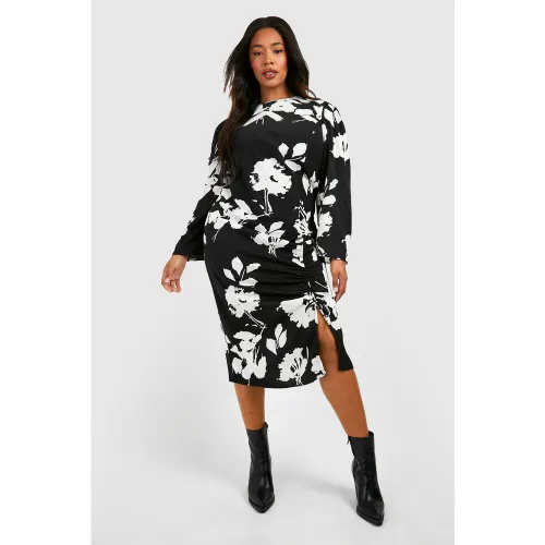 Grande Taille - Robe Mi-Longue Froncée Fleurie - 54 - boohoo - Modalova