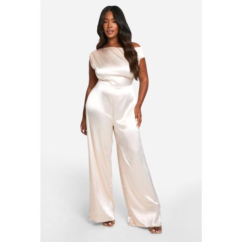 Grande Taille - Combinaison Large Satinée Froncée À Épaules Dénudées - 44 - boohoo - Modalova